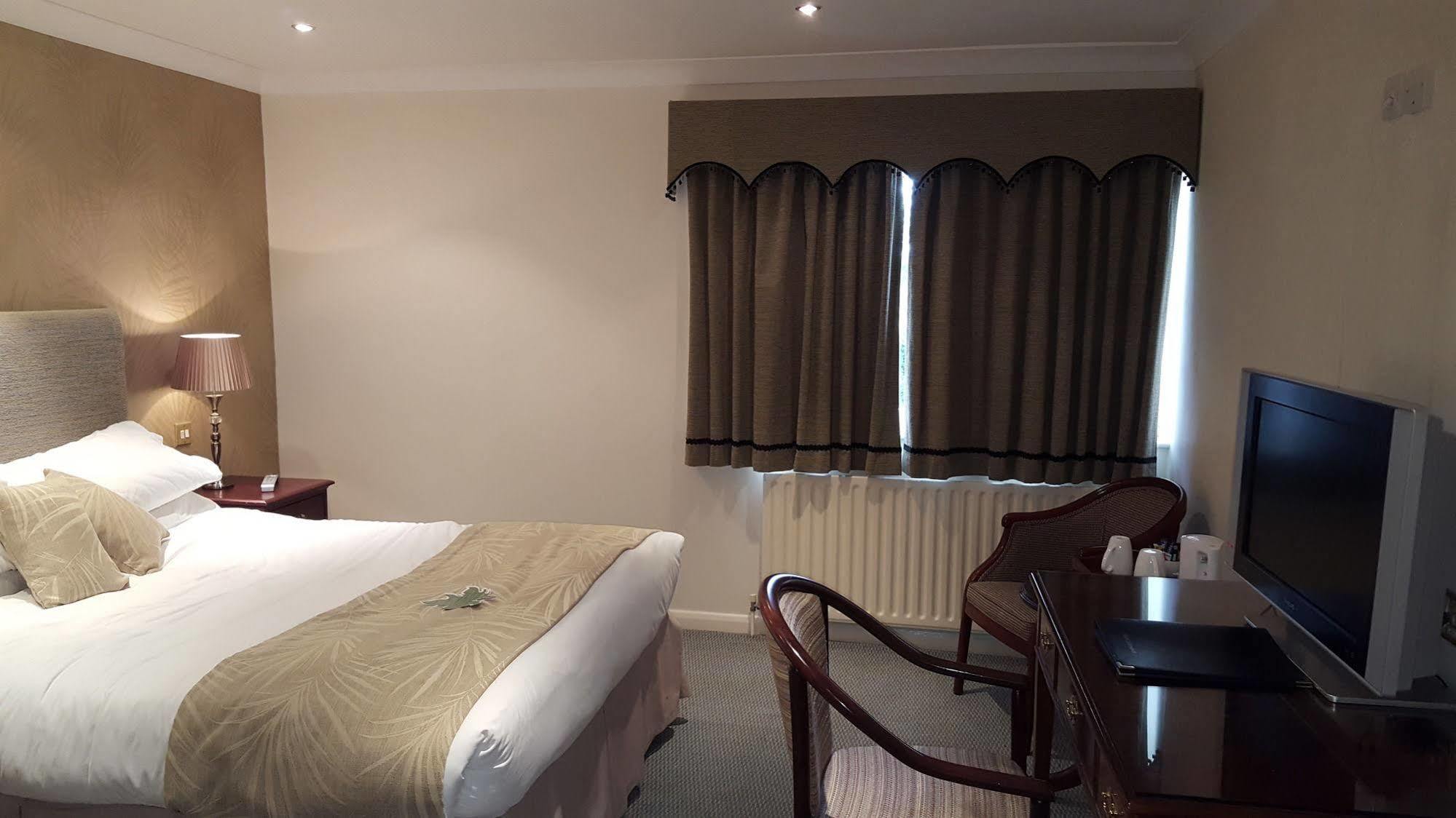 Charmwood Hotel - Cherry Park Hall Worksop ภายนอก รูปภาพ