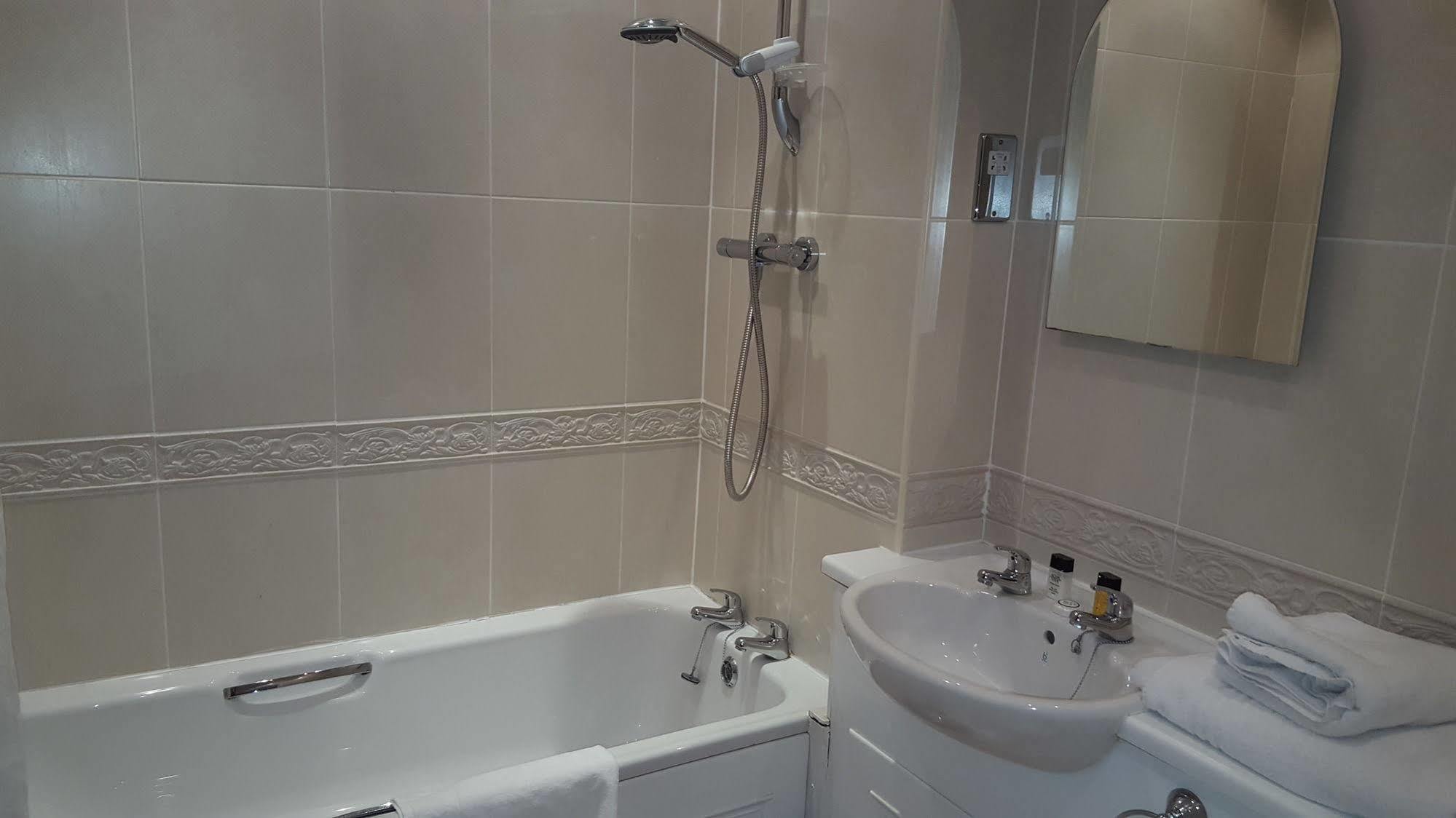 Charmwood Hotel - Cherry Park Hall Worksop ภายนอก รูปภาพ