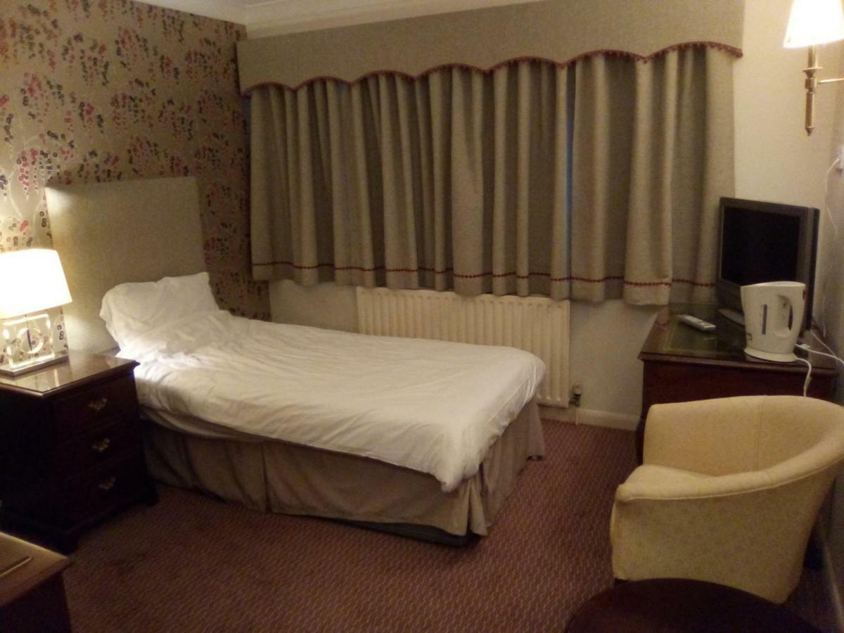 Charmwood Hotel - Cherry Park Hall Worksop ภายนอก รูปภาพ