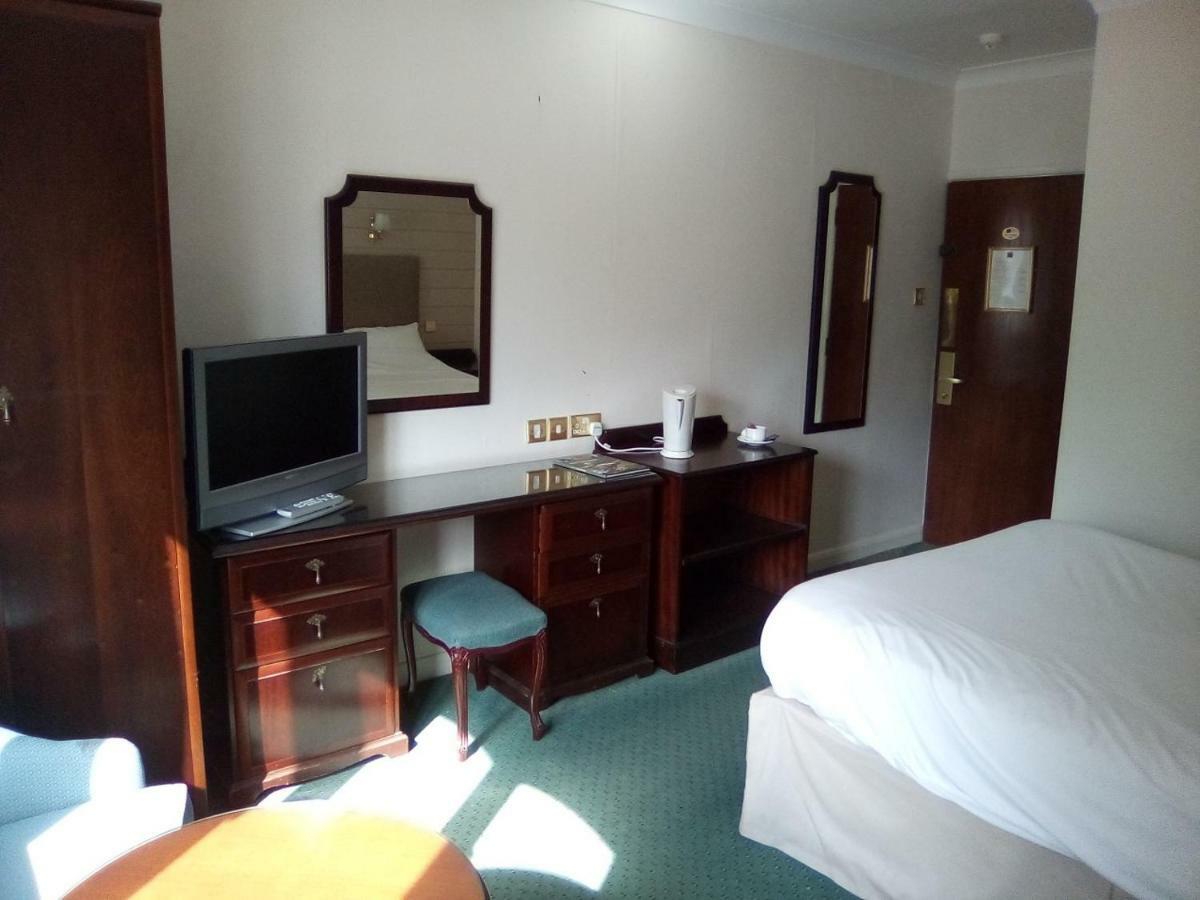 Charmwood Hotel - Cherry Park Hall Worksop ภายนอก รูปภาพ